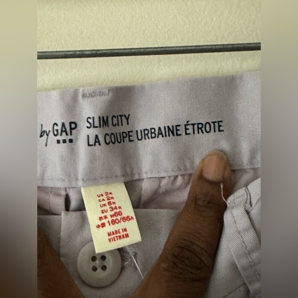 The Slim City Khakis by Gap Size 2R Crop Pants Coupe Urbaine Etroite Lilac NWT - Picture 7 of 16